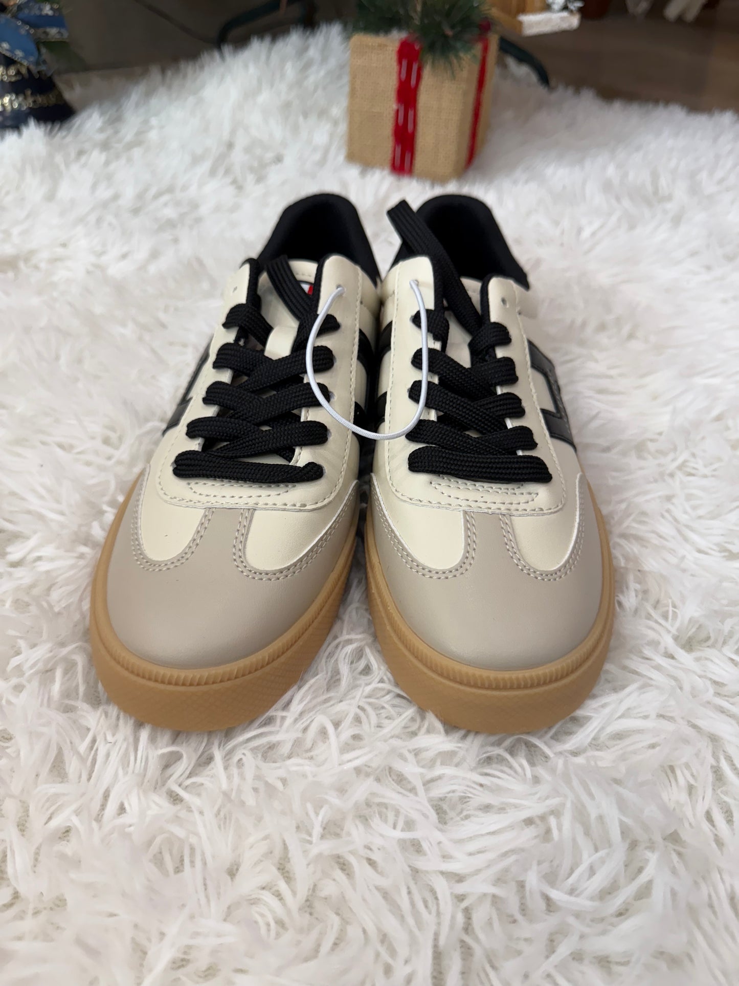 Zapatillas TH Cremas