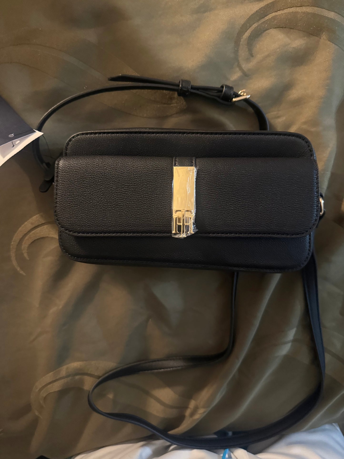 Crossbody Tommy