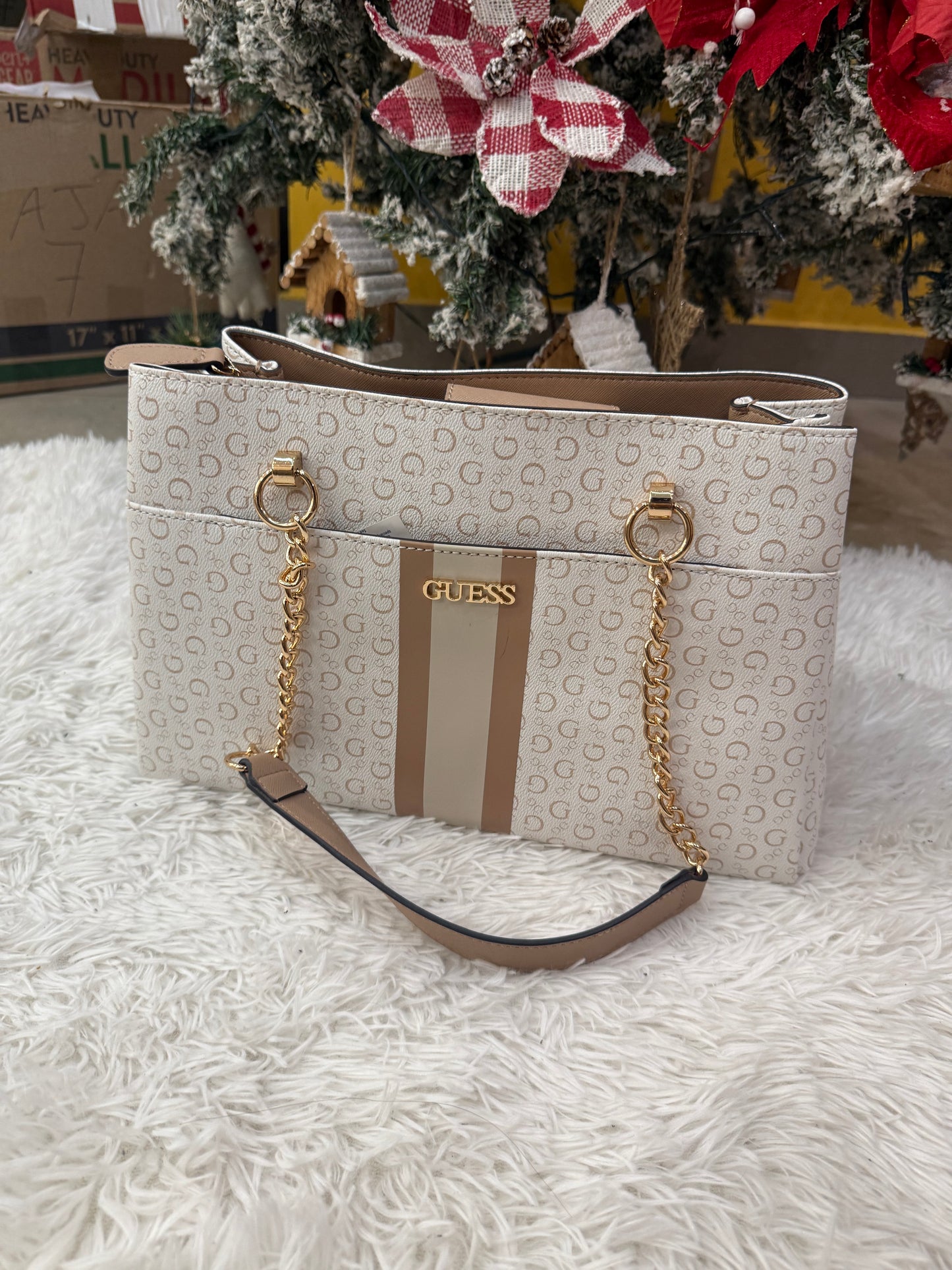 Cartera Guess
