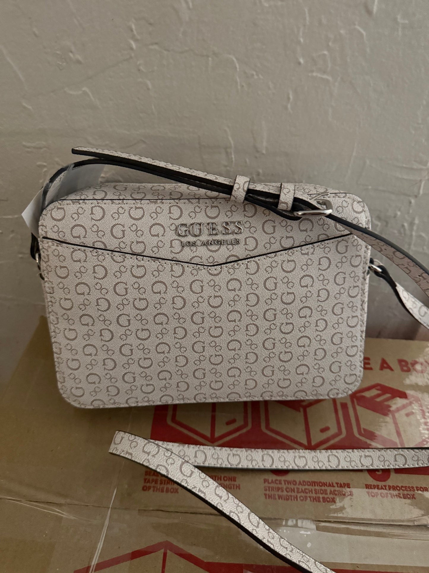 Crossbody Guess