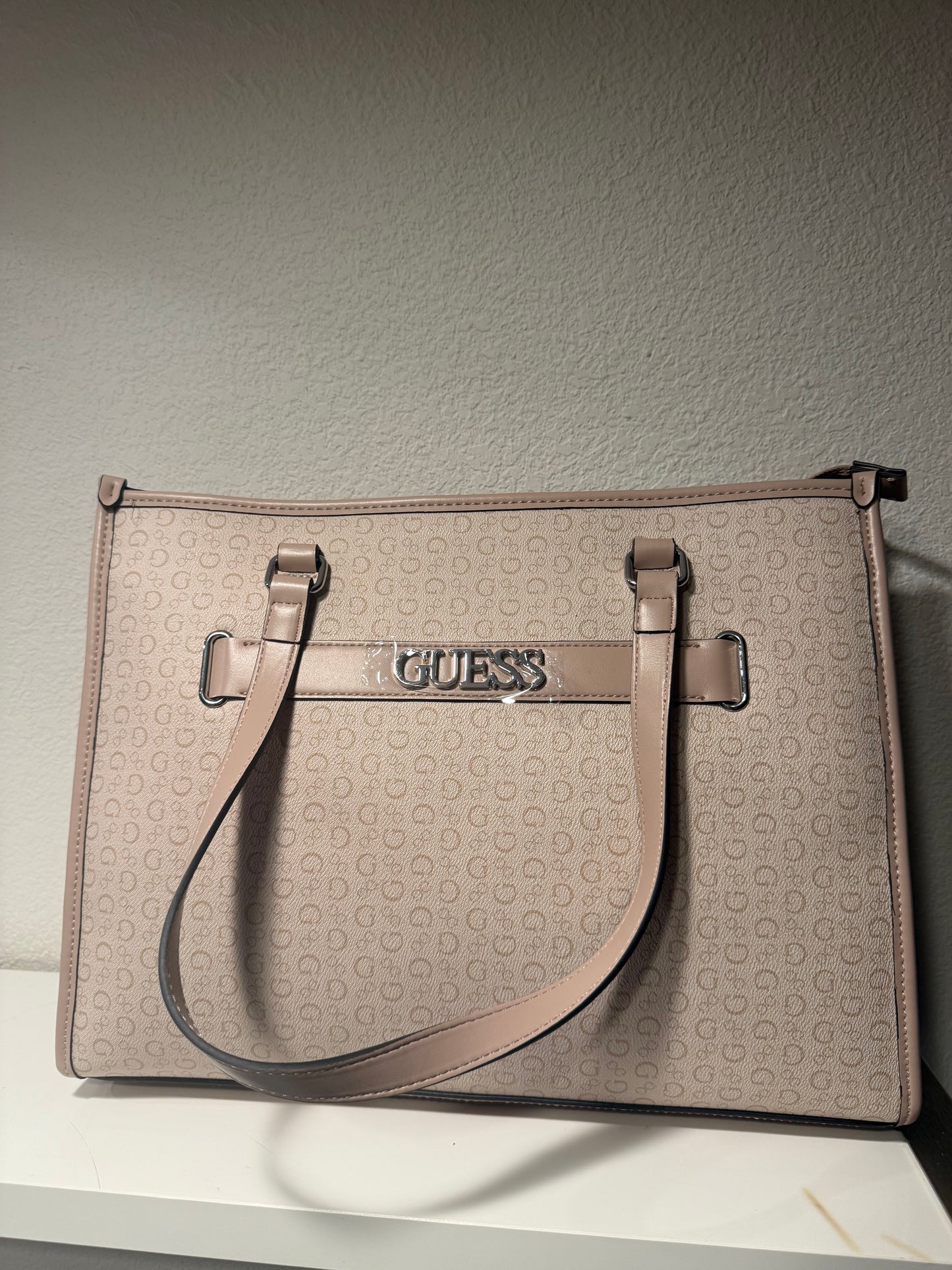 Cartera Guess - Laptop 15 pulgadas