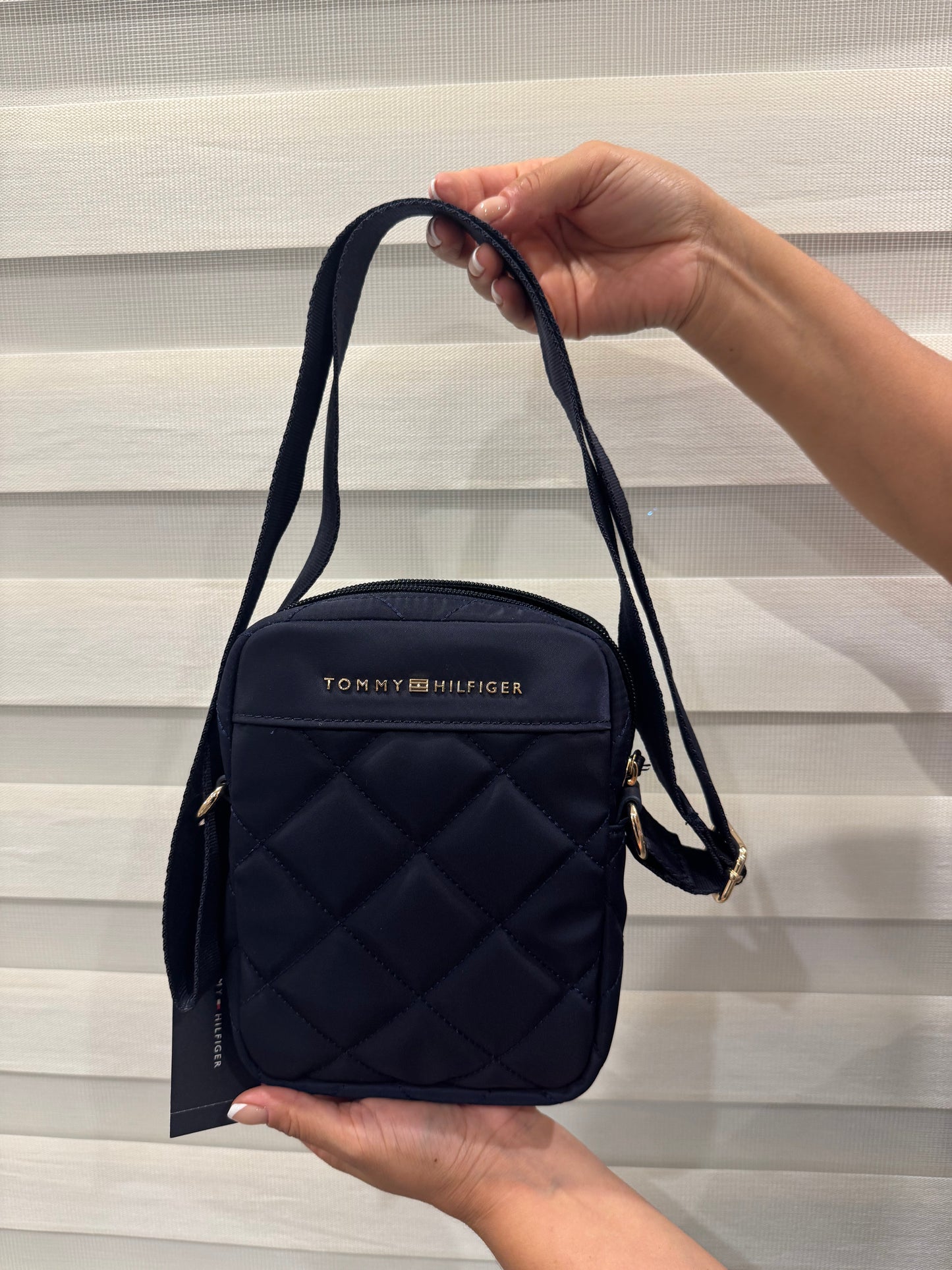 Crossbody Tommy