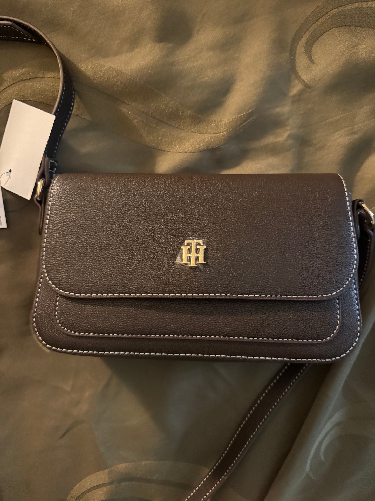 Crossbody Tommy