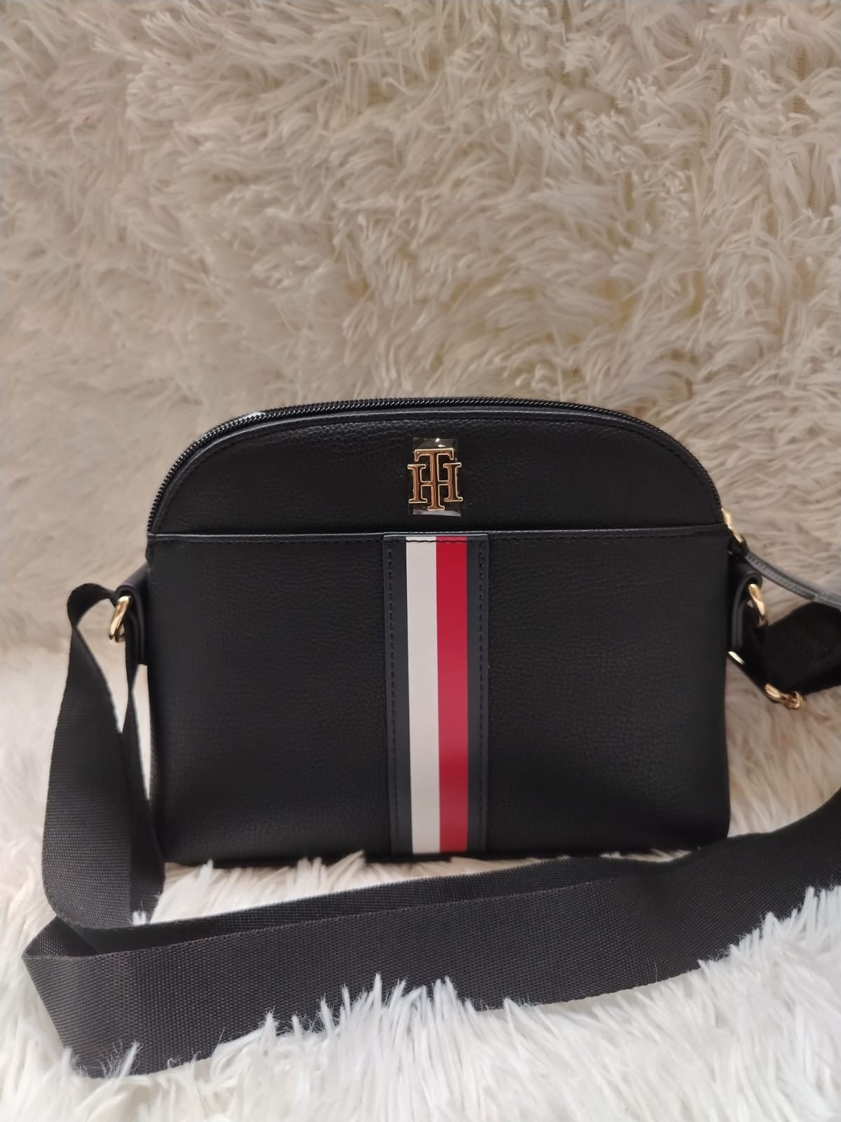 Crossbody Tommy