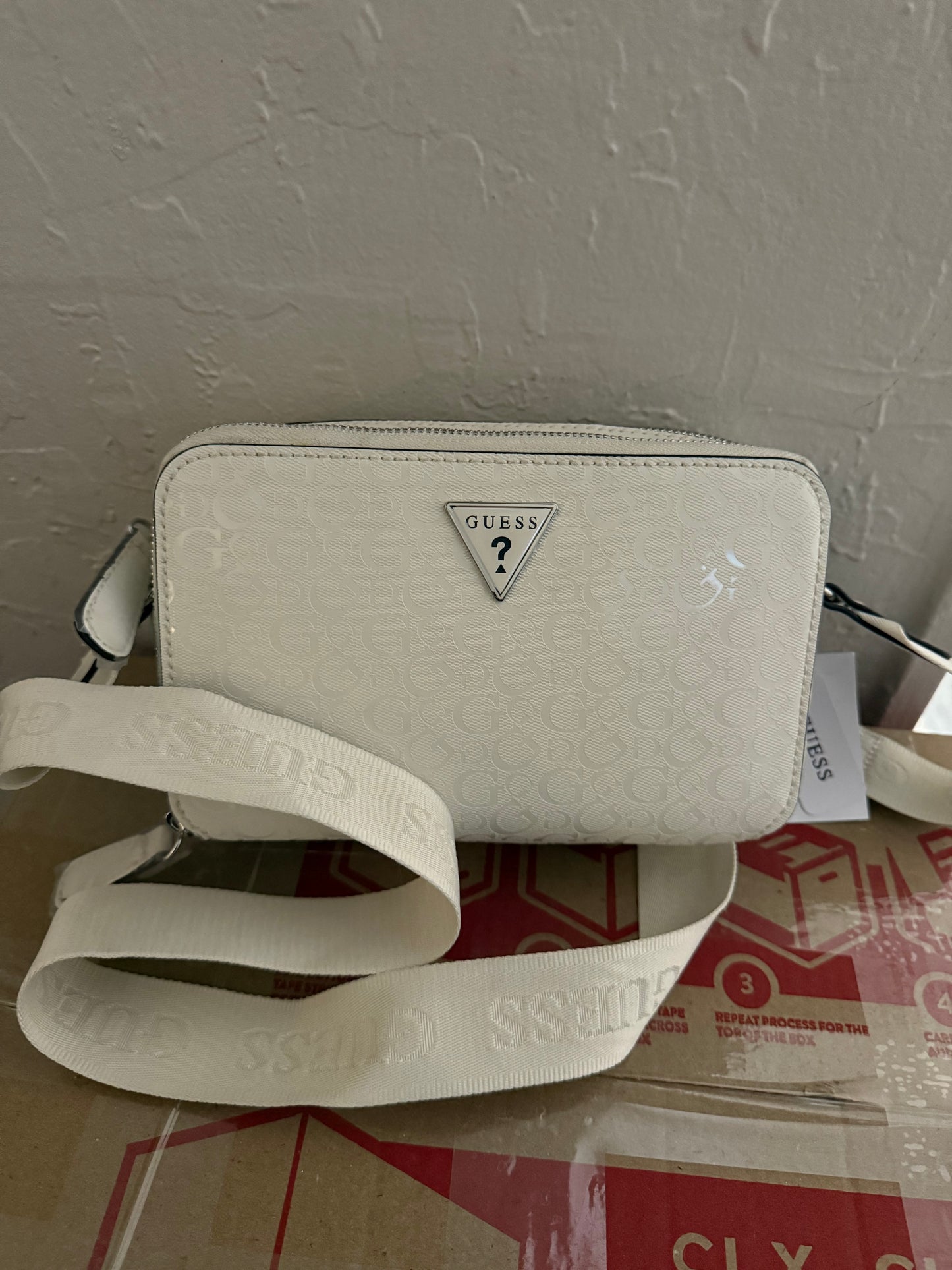 Crossbody Guess