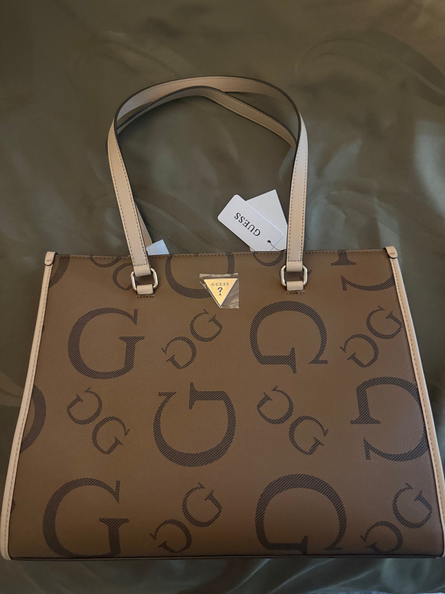Cartera Guess