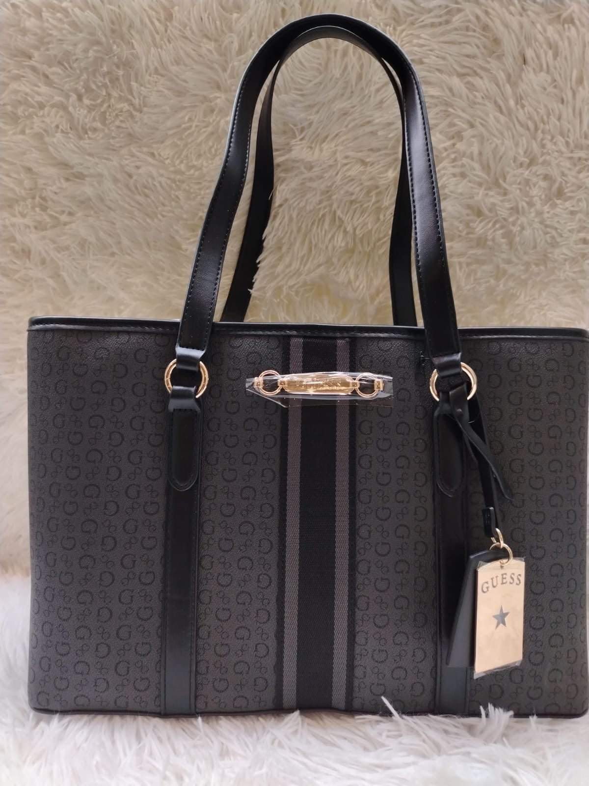 Cartera Guess a4