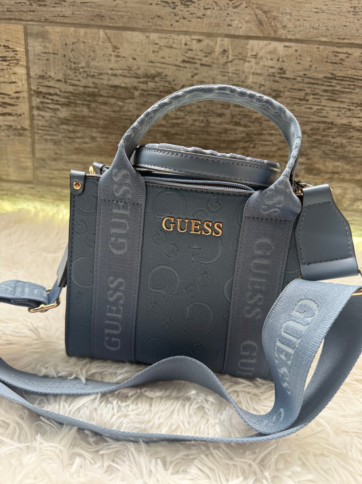 Mini tote Guess