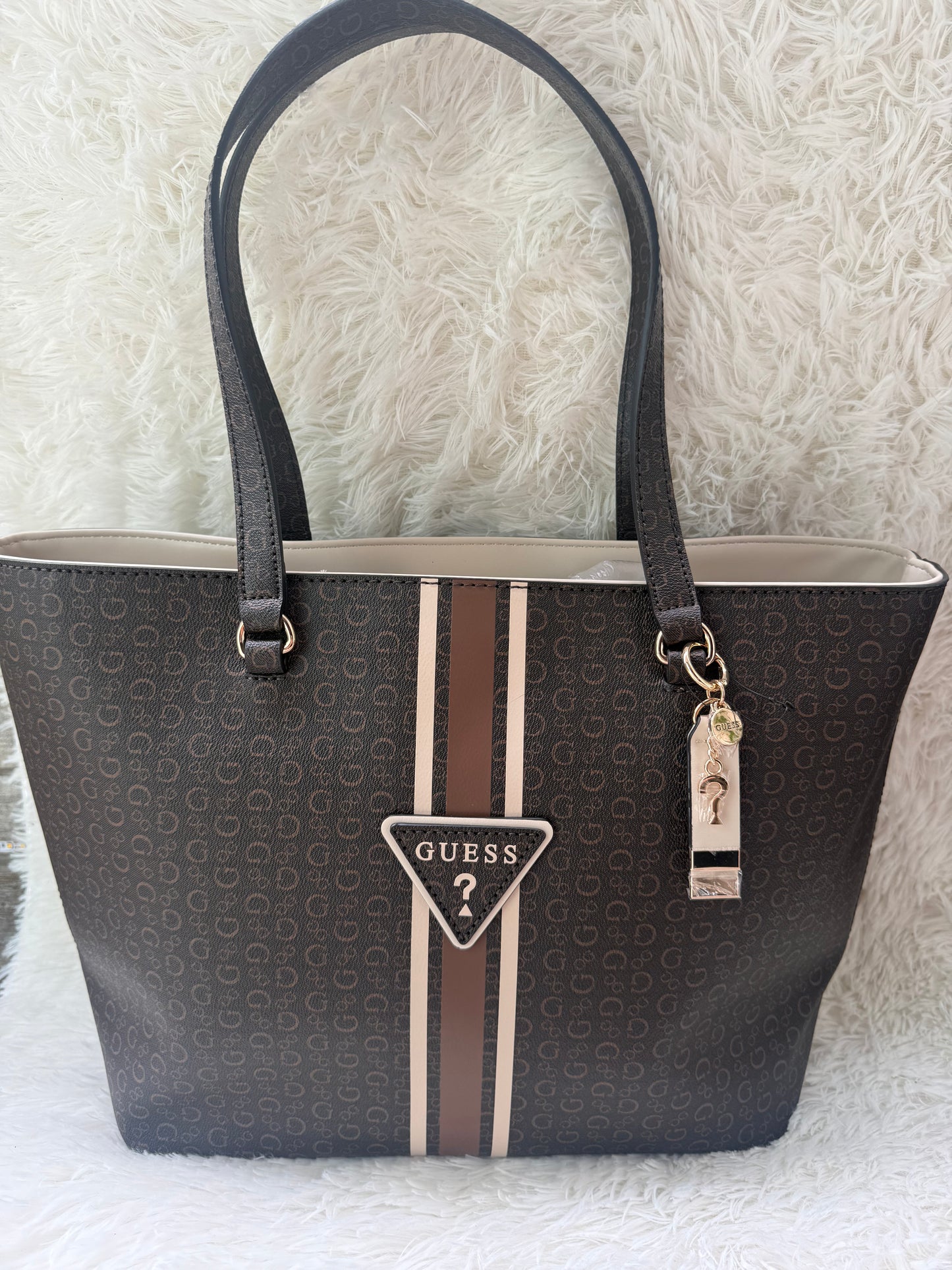 Cartera Guess laptop 15 pulgadas