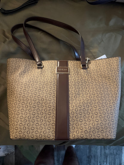 Cartera Guess