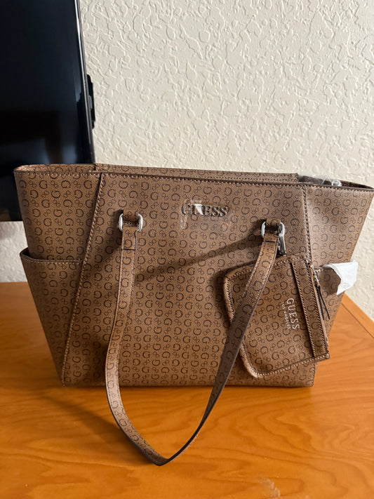 Cartera Guess - laptop 16 inches