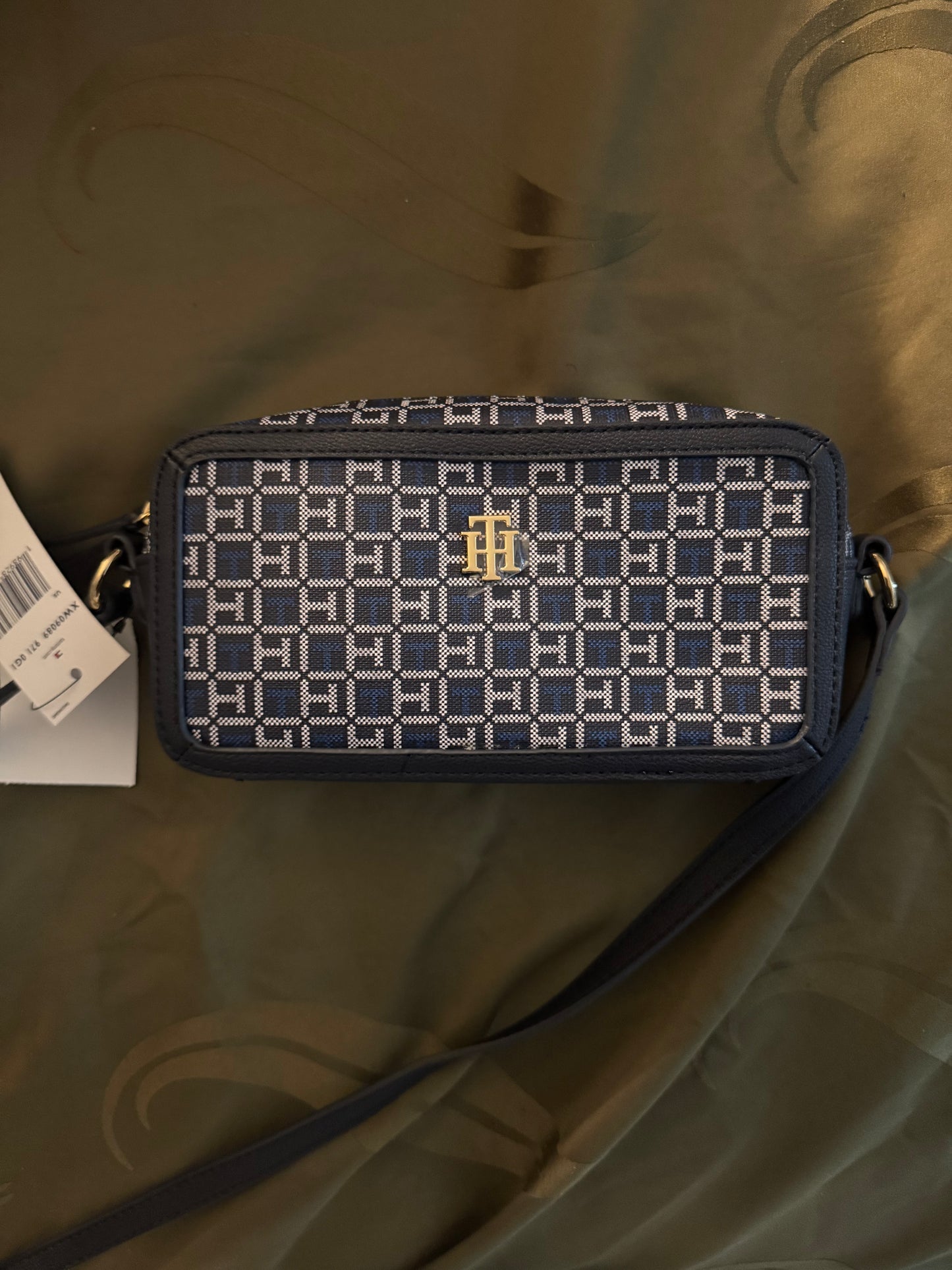 Crossbody Tommy