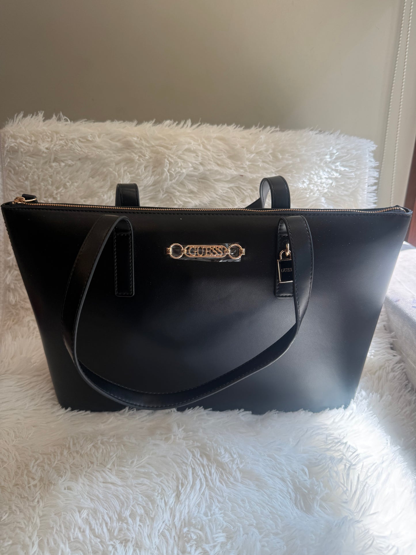 Cartera Guess laptop 15 pulgadas