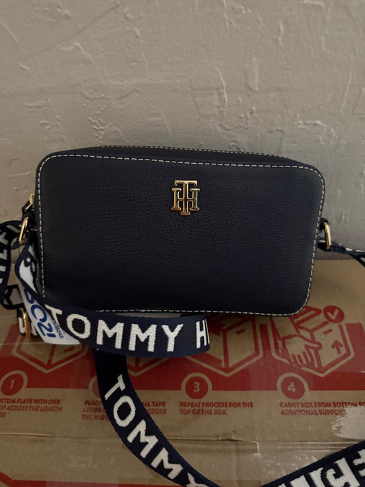 Crossbody Tommy