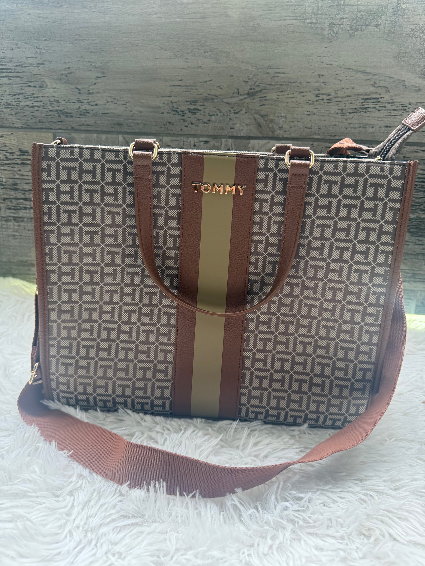 Cartera Tommy