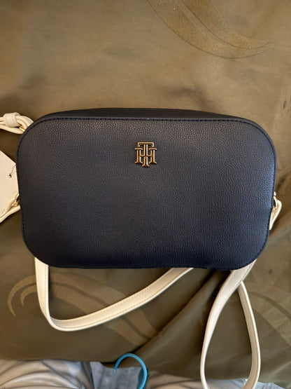 Crossbody Tommy