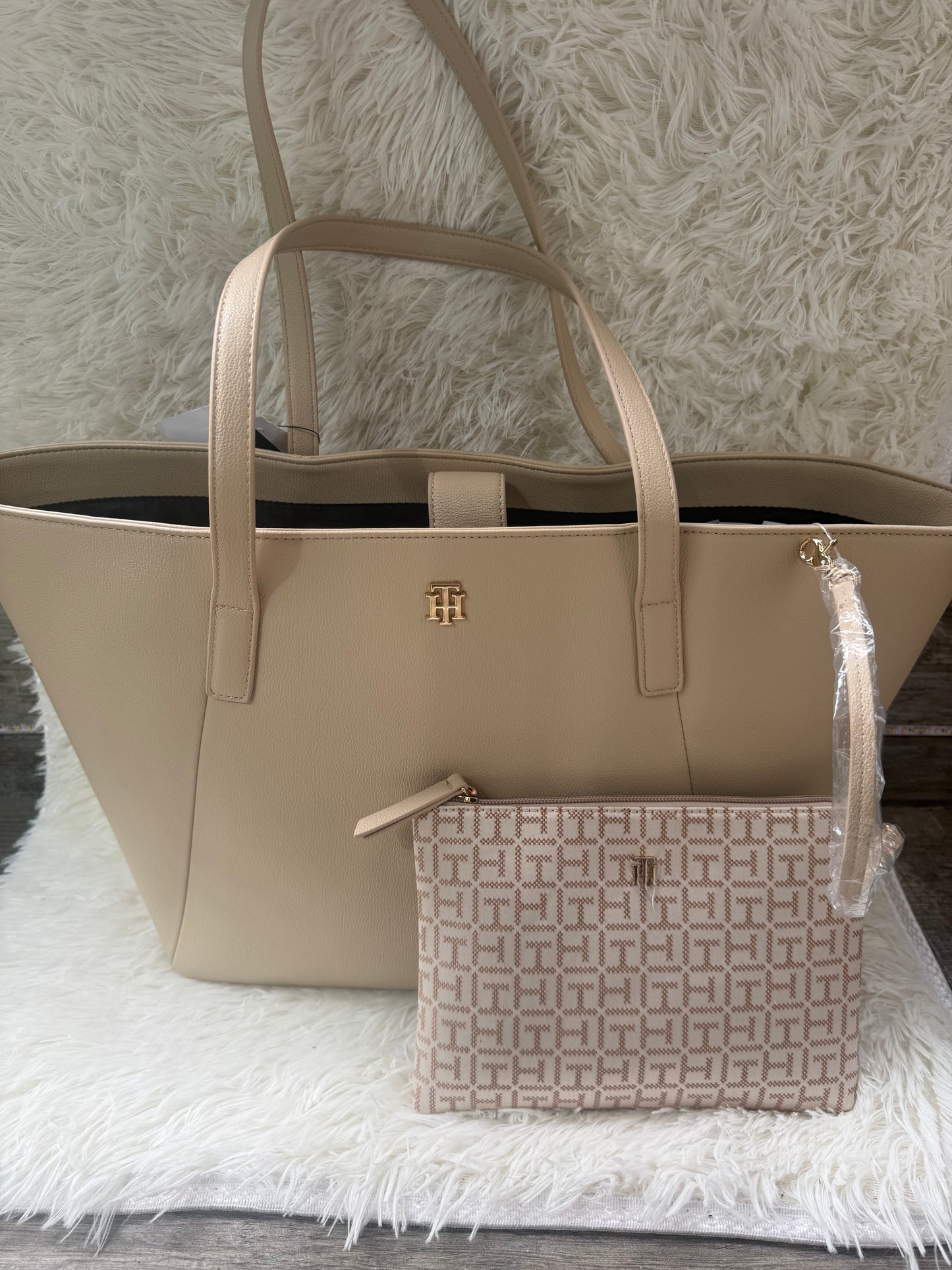 Cartera Tommy + muñequera laptop 16 pulgadas